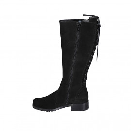 Woman's boot with zipper... 2