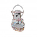 Sandalo da donna con cinturino in pelle laminata stampata mosaico multicolor tacco 4 - Misure disponibili: 43, 44