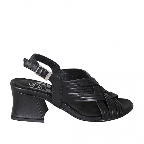 Sandale pour femmes avec courroies croiseés en cuir noir talon 6 - Pointures disponibles:  42, 45