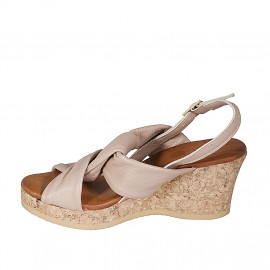 Woman's platform sandal in... 2