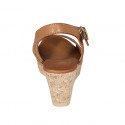 Sandale pour femmes avec courroie et plateforme en cuir cognac talon compensé 7 - Pointures disponibles:  42