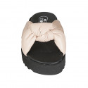 Sabot da donna in pelle rosa chiaro e laminata rame con nodo e zeppa 2 - Misure disponibili: 32, 42