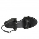 Sandalo da donna in pelle laminata nera tacco 7 - Misure disponibili: 42, 43, 44, 46