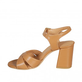 Sandale pour femmes en cuir cognac avec courroie talon 7 - Pointures disponibles:  43 2