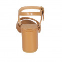 Sandale pour femmes en cuir cognac avec courroie talon 7 - Pointures disponibles:  43