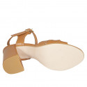 Sandale pour femmes en cuir cognac avec courroie talon 7 - Pointures disponibles:  43
