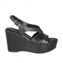 Sandalia para mujer en piel imprimida negra con plataforma y cuña 9 - Tallas disponibles:  31, 42, 43