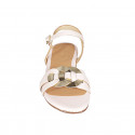 Sandale pour femmes avec accessoire en cuir d'or et courroie en cuir rose talon 2 - Pointures disponibles:  33
