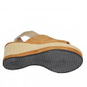 Sandalo da donna in camoscio color cognac con borchie ed elastico zeppa 7 - Misure disponibili: 42, 43, 44, 45