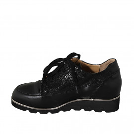 Chaussure à lacets avec semelle amovible et fermeture éclair pour femmes en cuir et daim imrpimé noir talon compensé 3 - Pointures disponibles:  31 2