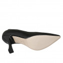 Escarpin à bout pointu a V pour femmes en cuir noir avec talon 9 - Pointures disponibles:  31