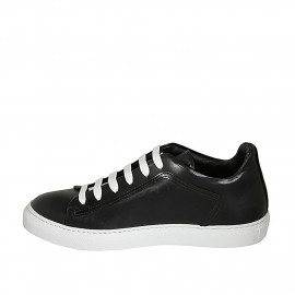 Man's casual shoe with laces and removable insole in black leather - Available sizes:  36, 37, 38, 46, 47 2