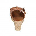 Sandalia para mujer con cinturon y plataforma en piel trensada cognac cuña 7 - Tallas disponibles:  42, 43, 44