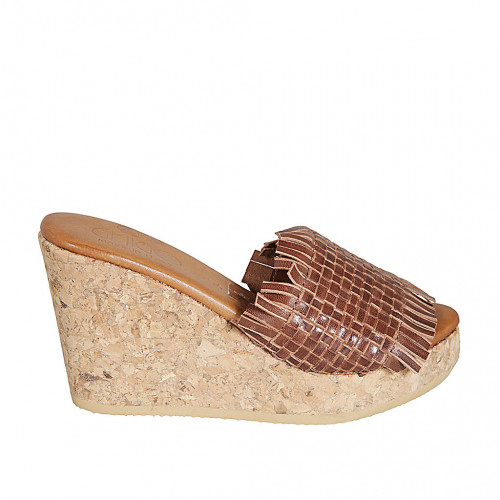 Woman's mules in cognac brown braided leather with platform and wedge heel 9 - Available sizes:  42, 44