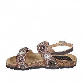 Sandalo da donna in pelle marrone con velcro, perline e strass zeppa 2 - Misure disponibili: 32, 33 2