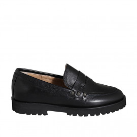 Mocasín para mujer con tachuelas en piel negra tacon 3 - Tallas disponibles:  32, 35, 42, 44, 46