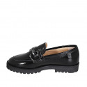 Mocassin avec accessoire pour femmes en cuir verni noir talon 3 - Pointures disponibles:  32, 35, 43, 44, 45