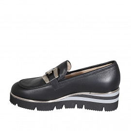 Mocassino da donna con accessorio in pelle nera zeppa 4 - Misure disponibili: 43, 45, 46 2