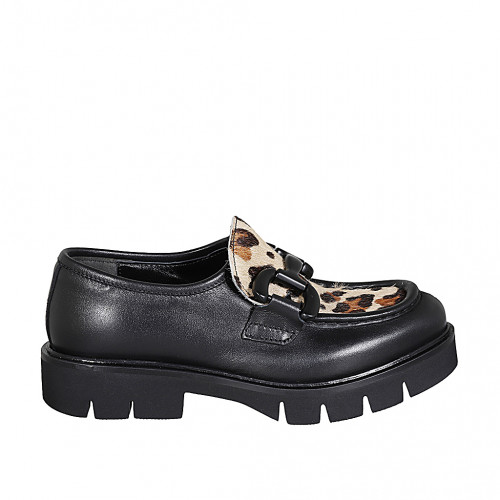 Woman's mocassin with accessory in black leather and spotted haircalf heel 3 - Available sizes:  35, 45