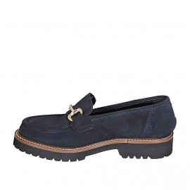 Mocassino da donna con accessorio in camoscio blu tacco 3 - Misure disponibili: 45 2