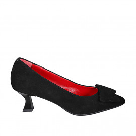Zapato de salon a punta para mujer en gamuza negra con accesorio y tacon carrete 6 - Tallas disponibles:  33, 34, 35