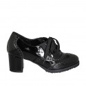 Zapato Oxford para mujer con cordones, plantilla extraible y punta de ala en charol negro tacon 6 - Tallas disponibles:  31, 32, 42