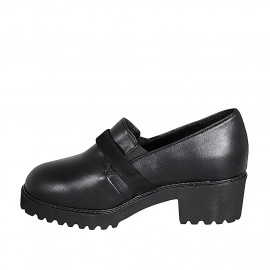 Woman's highfronted shoe with elastic bands, removable insole and buckle in black leather and suede heel 5 - Available sizes:  42, 44 2