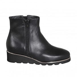 Stivaletto da donna in pelle nera con cerniere e plantare estraibile zeppa 4 - Misure disponibili: 33, 42, 43