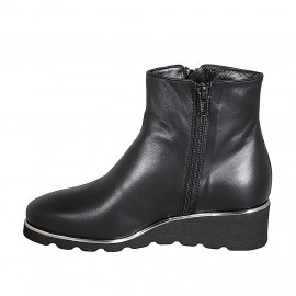 Woman's ankle boot in black leather with zippers and removable insole wedge heel 4 - Available sizes:  33, 42, 43 2