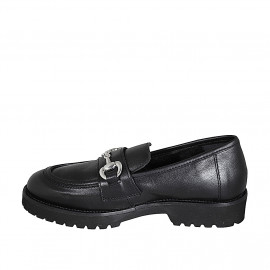 Mocasin pour femmes en cuir noir avec accessoire et talon 3 - Pointures disponibles:  32, 33 2