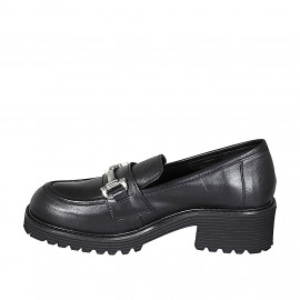 Woman's mocassin in black... 2