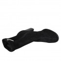 Stivaletto da donna in camoscio ed elasticizzato nero con cerniera tacco 8 - Misure disponibili: 33, 44