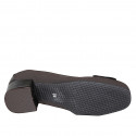 Decolté da donna con plantare estraibile e fiocco in tessuto e vernice marrone tacco 4 - Misure disponibili: 32, 45