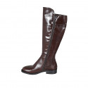Bota para mujer en piel marron con cremallera y hebilla tacon 3 - Tallas disponibles:  33, 34, 43, 44