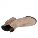 Stivaletto con cerniera ed elastico da donna in camoscio taupe tacco 7 - Misure disponibili: 32, 33, 35, 42, 43, 44, 45