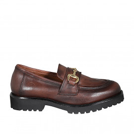 Mocassin avec accessoire pour femmes en cuir cognac talon 3 - Pointures disponibles:  32, 45
