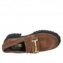 Mocassino da donna in camoscio color cuoio con accessorio tacco 5 - Misure disponibili: 32