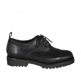 Zapato Oxford con cordones y puntera para mujer en piel negra tacon 3 - Tallas disponibles:  45