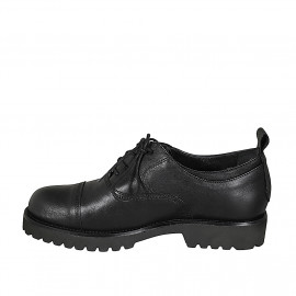 Woman's laced Oxford shoe in black leather with captoe heel 3 - Available sizes:  45 2