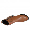 Stivaletto da donna con cerniera e fibbie in pelle color cuoio tacco 7 - Misure disponibili: 42, 43, 44