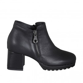 Stivaletto da donna in pelle nera con cerniere tacco 6 - Misure disponibili: 33, 45