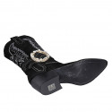 Stivale texano da donna con mezza cerniera, fibbia con strass e ricamo bianco in camoscio nero tacco 5 - Misure disponibili: 32, 33, 34