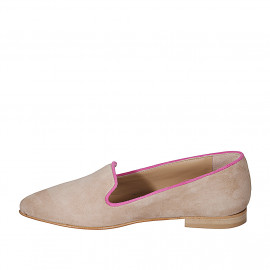 Mocassino da donna in camoscio beige con bordini fucsia tacco 1 - Misure disponibili: 44 2