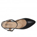 Zapato destalonado para mujer en piel negra con cinturon tacon 1 - Tallas disponibles:  35