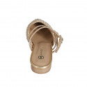 Mule fermée pour femmes avec courroies en raphia beige et cuir laminé or talon 2 - Pointures disponibles:  32