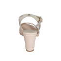 Sandale pour femmes avec courroie en cuir rose et laminé platine talon 7 - Pointures disponibles:  43