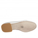 Woman's mocassin with accessory in cream-colored leather heel 2 - Available sizes:  32, 33, 43, 44, 45