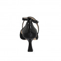 Chaussure ouverte à bout pointu pour femmes avec courroie croisé en cuir verni et tissu laminé noir talon 8 - Pointures disponibles:  34, 35, 42, 45