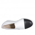 Chaussure pour femmes en cuir blanc et noir avec elastiques et bout droit talon compensé 4 - Pointures disponibles:  42, 46