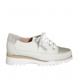 Chaussure pour femmes à lacets avec fermeture éclair en cuir beis y lamé platine talon compensé 4 - Pointures disponibles:  42, 44, 45, 46